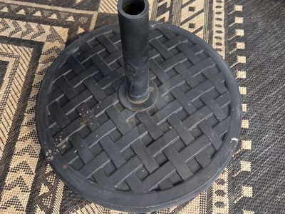 Weighted Umbrella Base