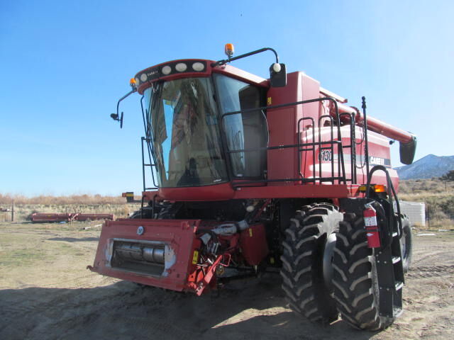 Case IH 6130 Combine