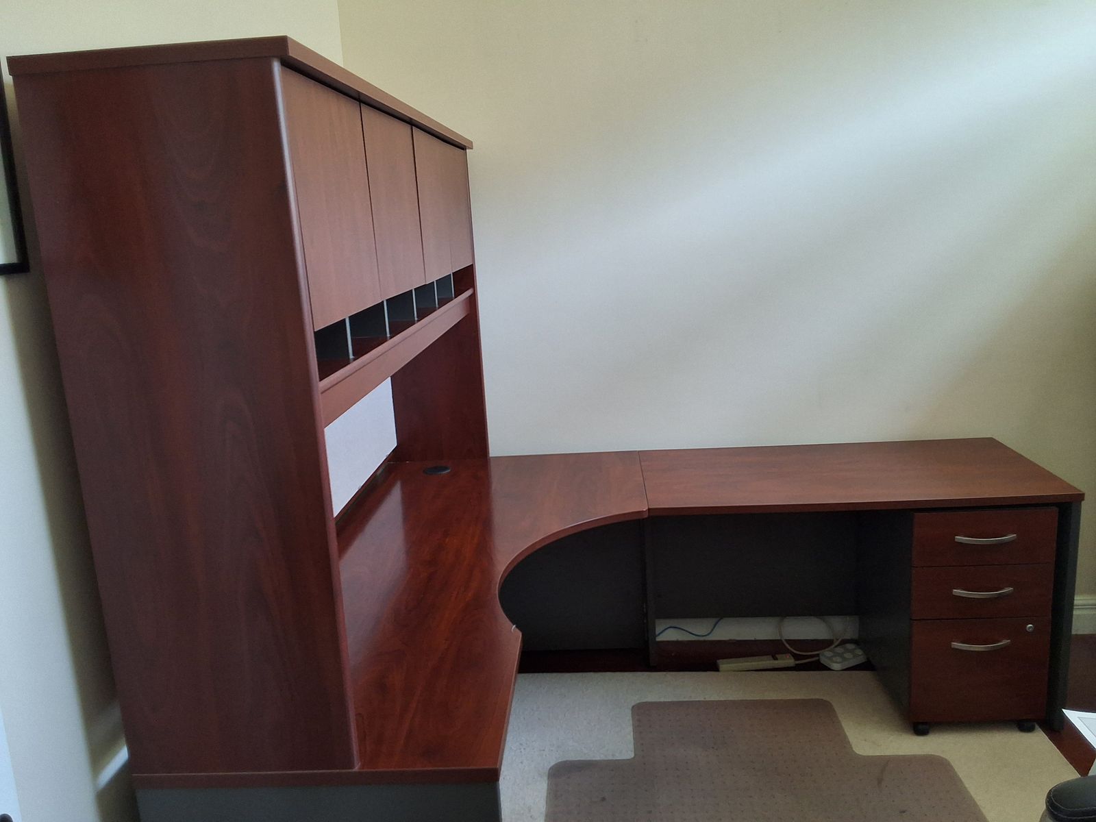 Large office desk with overhead & rolling cabinet