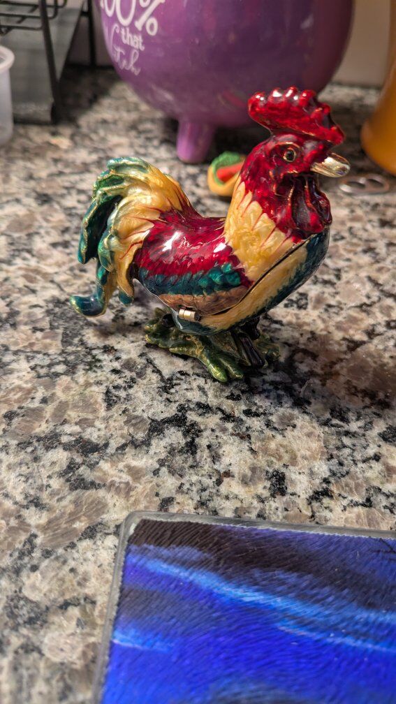 Proud Rooster Trinket