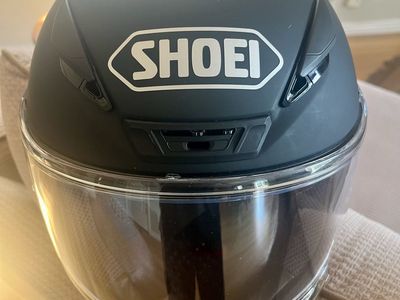 Shoei RF-1200 Full Face Motorcycle Helmet Matte Black DOT & Snell Approved. Basically new/Medium