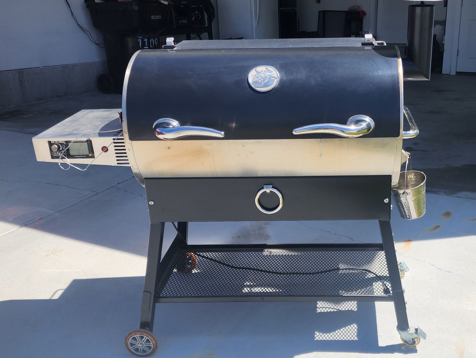 REQ TEQ RT700 Wood Pellet Grill