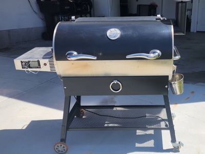 REQ TEQ RT700 Wood Pellet Grill