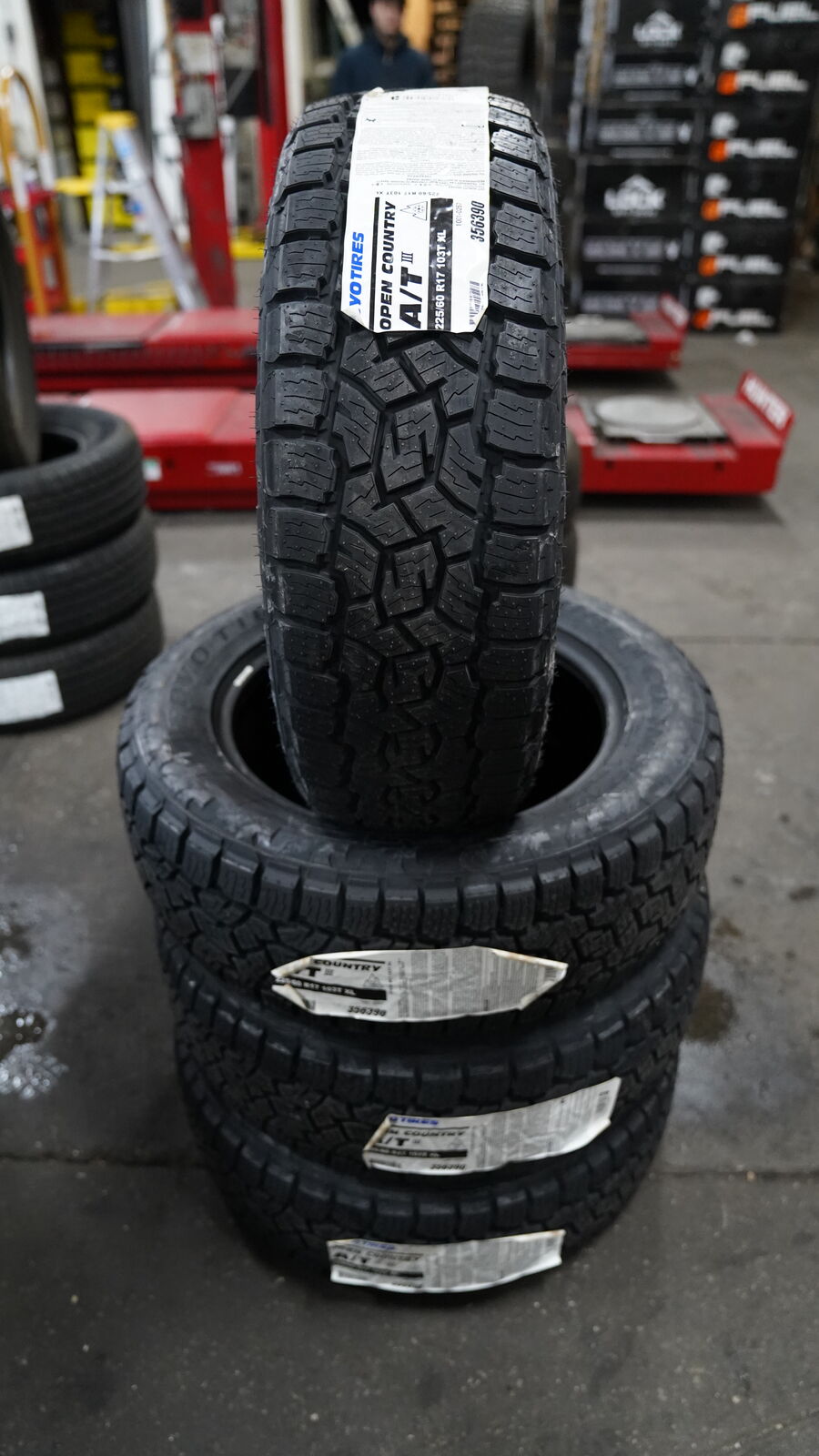 SET TIRES 225-65-17 TOYO A/T 3