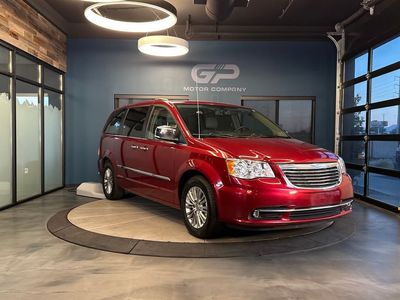 2015 Chrysler Town and Country Touring-L