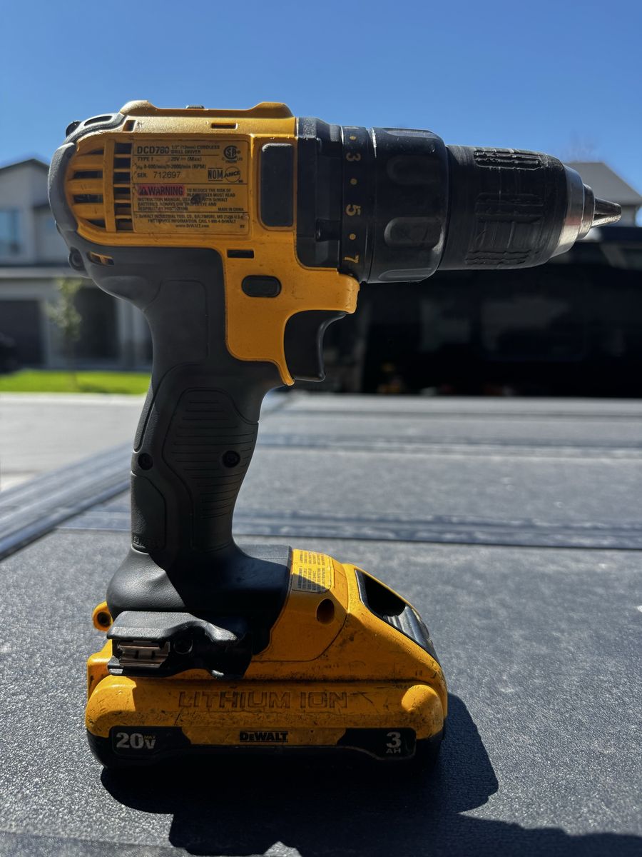 Dewalt DCD780 20V Max Cordless Drill Driver