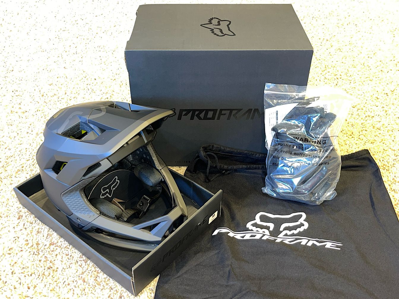 NIB 2021 Fox Racing Proframe MTB Helmet, size M, matte black. MIPS