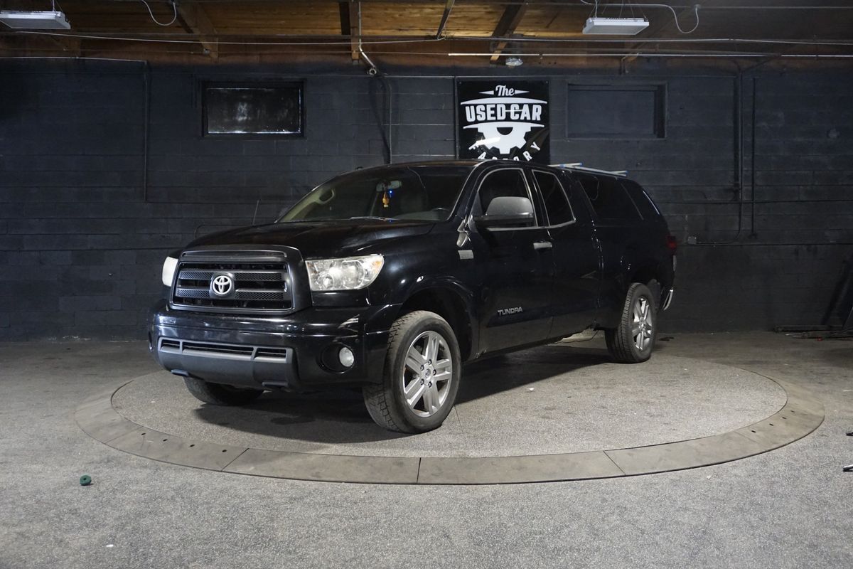 2011 TOYOTA TUNDRA Limited