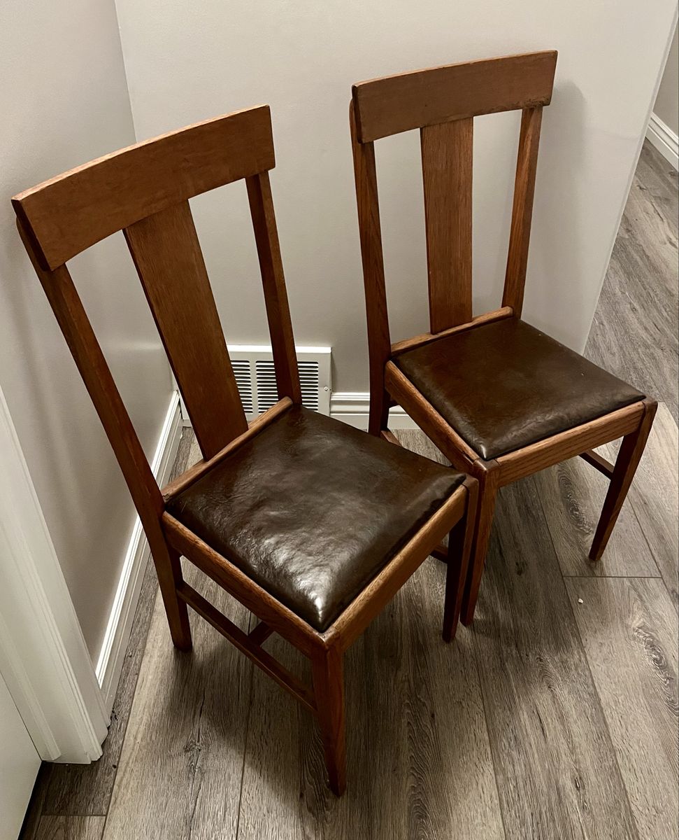 Set of 2 Vintage Wooden Dining Chairs with Leather Seats