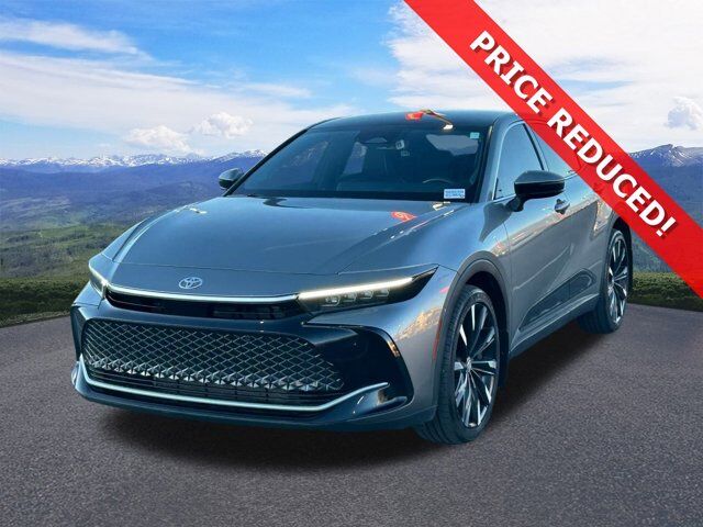 2023 Toyota Crown Platinum