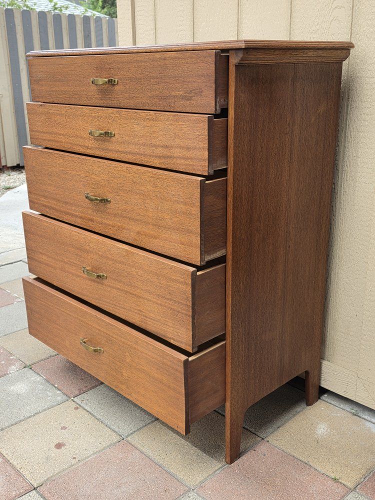 Main image 5
