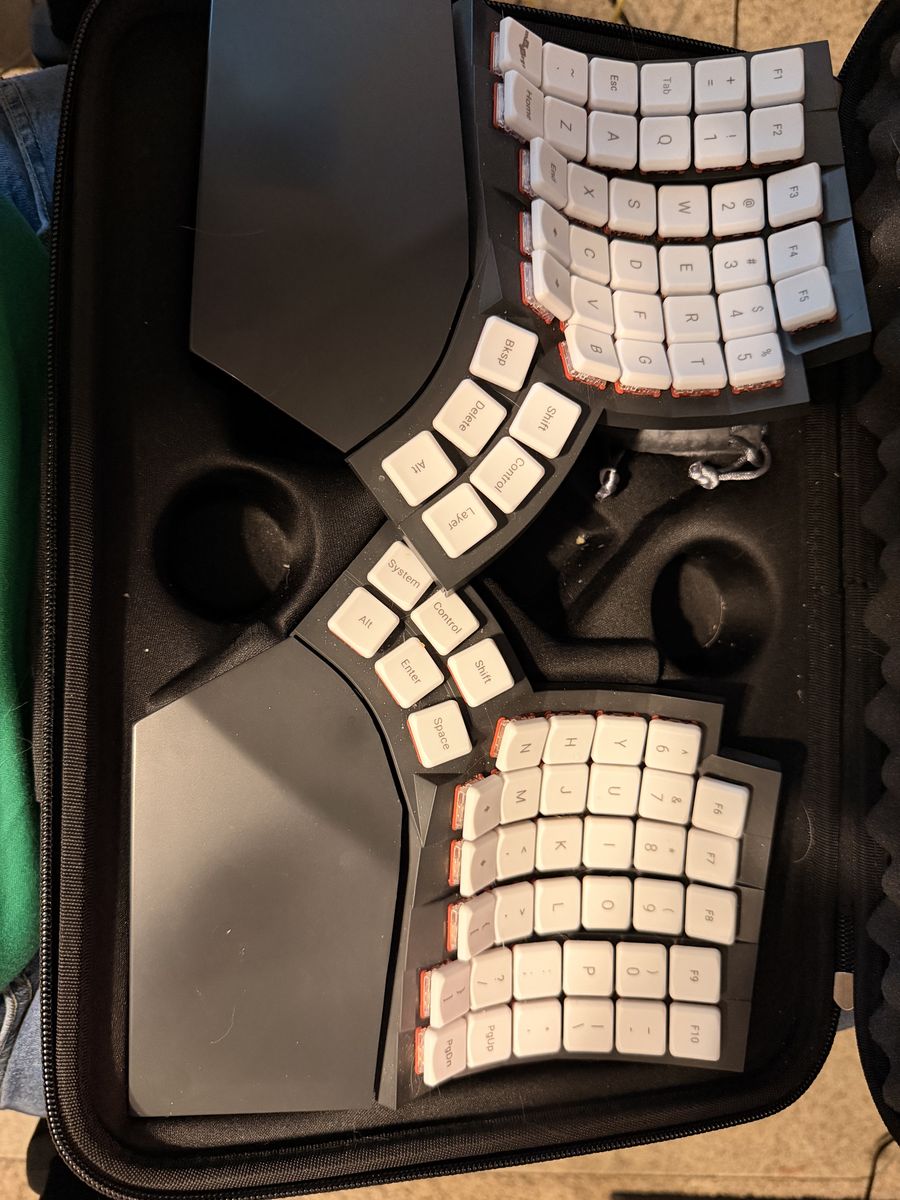 Moergo Glove80 Cherry Pro Red Switches