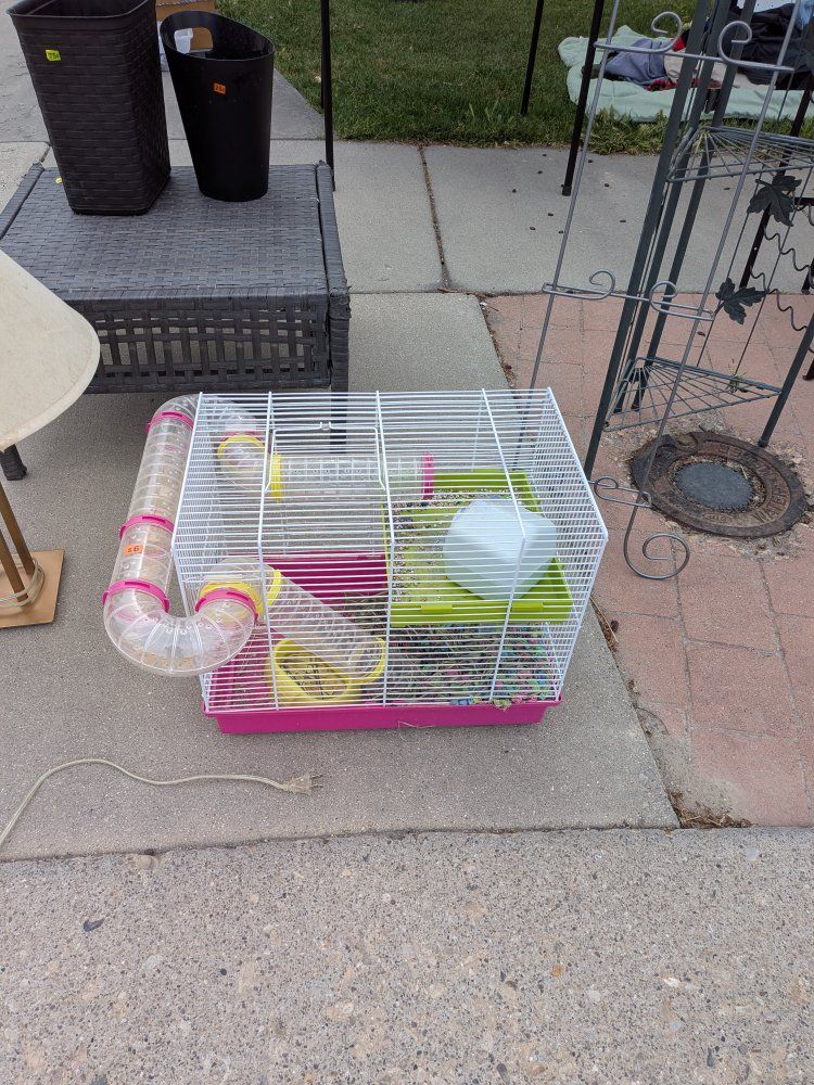 pet critter House