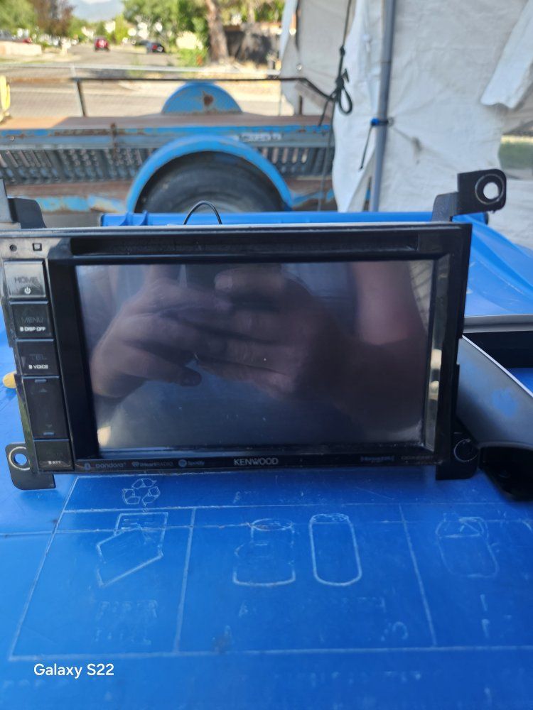 Kenwood DDX26BT Monitor with DVD Receiver 6.2" WVGA Display Bluetooth