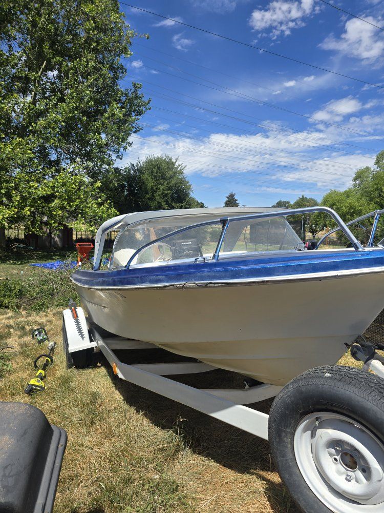 Johnson 135 Outboard Motor Boat & Trailer - Blue/White, Vintage