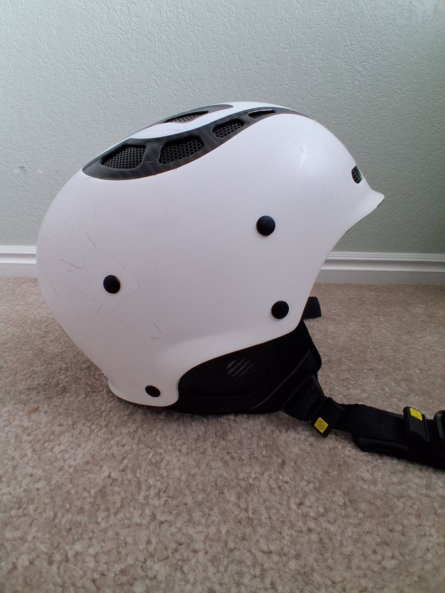 Main image 5