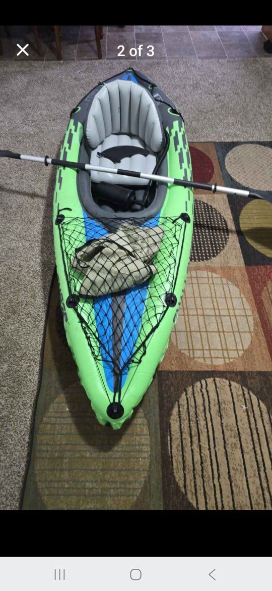 Intex Challenger K1 1-Person Inflatable Kayak Set with Oar & Pump - Excellent Condition