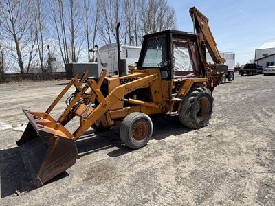 Case 580C backhoe