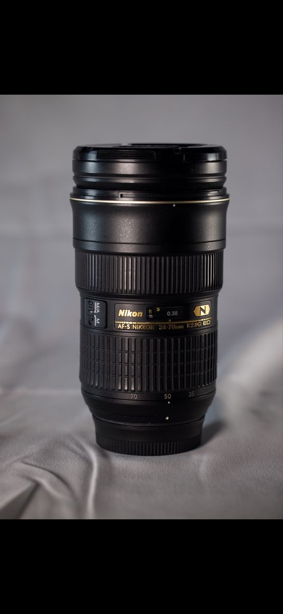 Nikon AF-S NIKKOR 24-70mm f/2.8G ED Lens