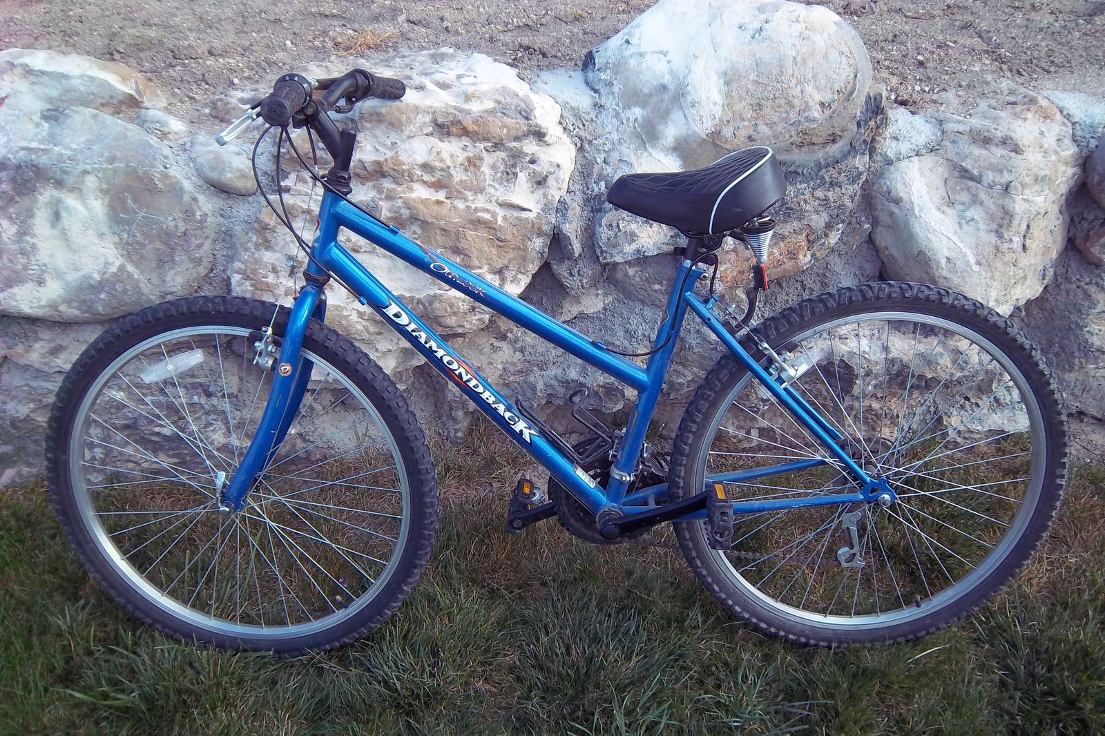 Girls 26 inch Mountain Bike 21 Speed