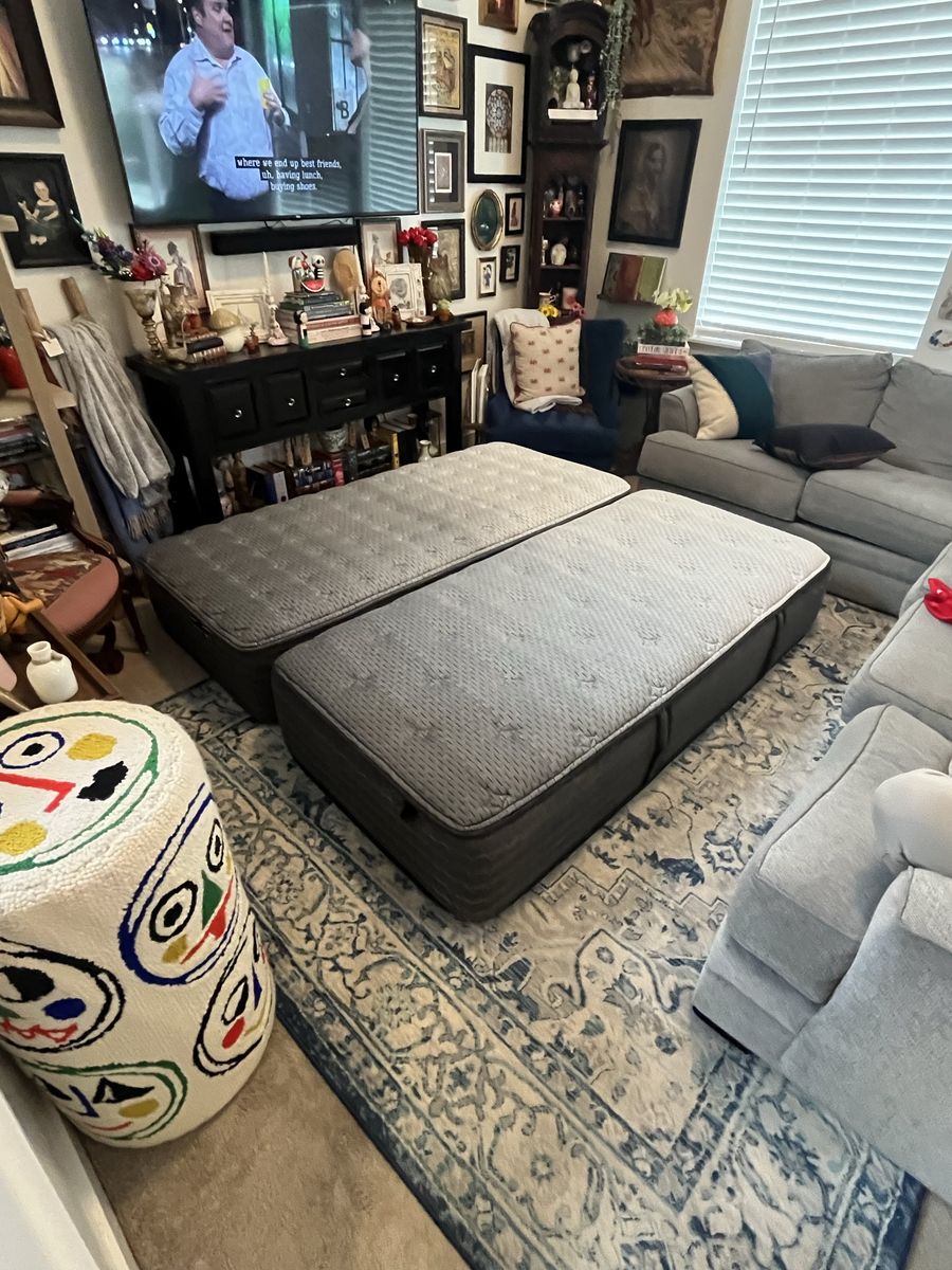 Flawless! Serta soothe+ split king mattress! Only $350 total