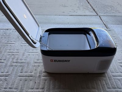 12V Portable Refrigerator