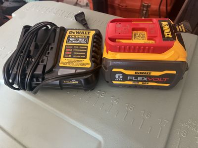 DEWALT 6AH battery and charger