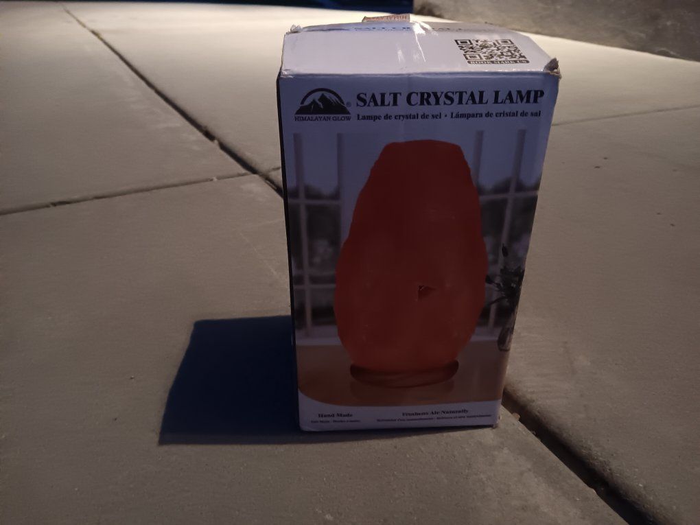 Himalayan Glow Salt Crystal Lamp - New In Box