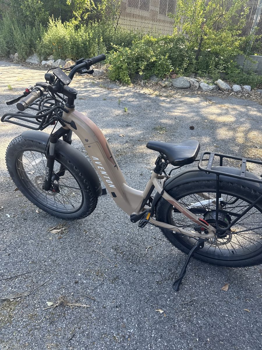 Aventon adventure 2
