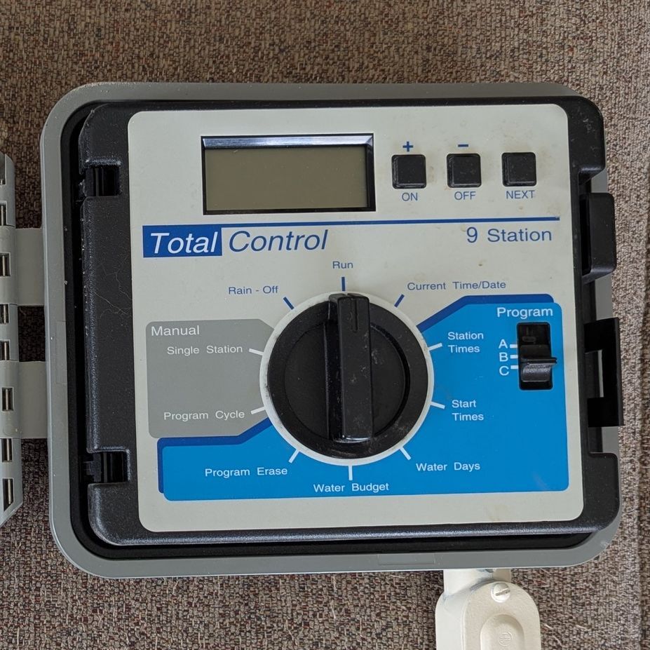 9-station sprinkler controller