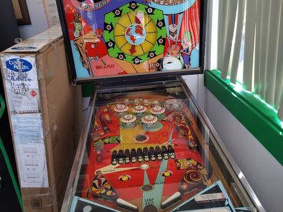 1969 Williams Pinball Machine Works Great
