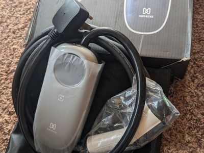 Brand New - Portable EV charger 32amp