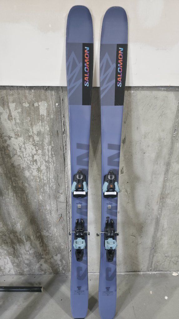 Salomon QST 92 Freeride Skis, 176cm, with Salomon Strive 12 GW Bindings