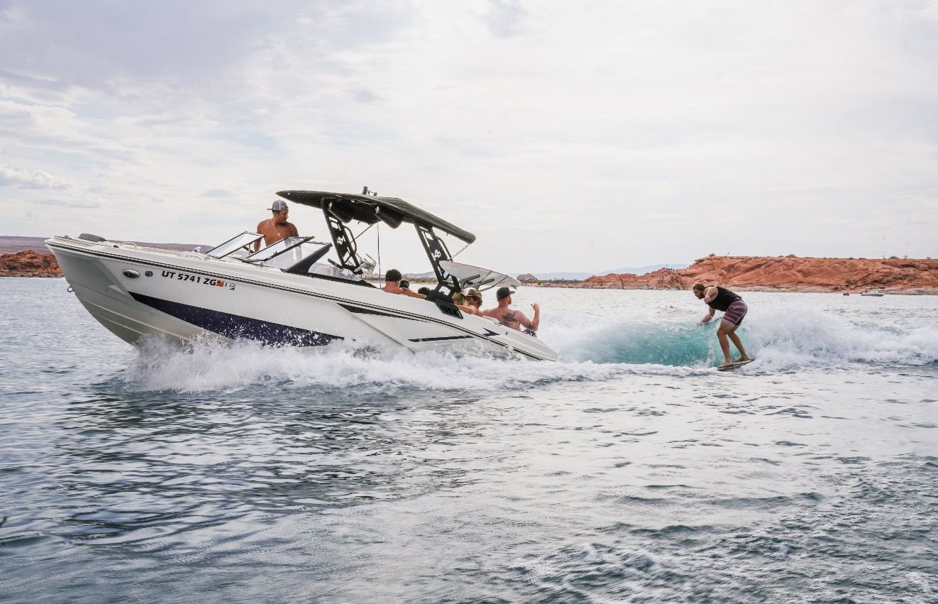 Heyday H22 Surf Wake Boats