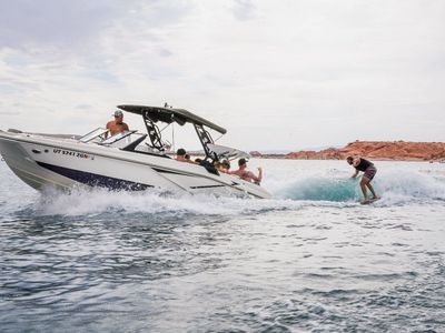 Heyday H22 Surf Wake Boats