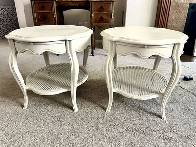 2 ViNtage End Tables