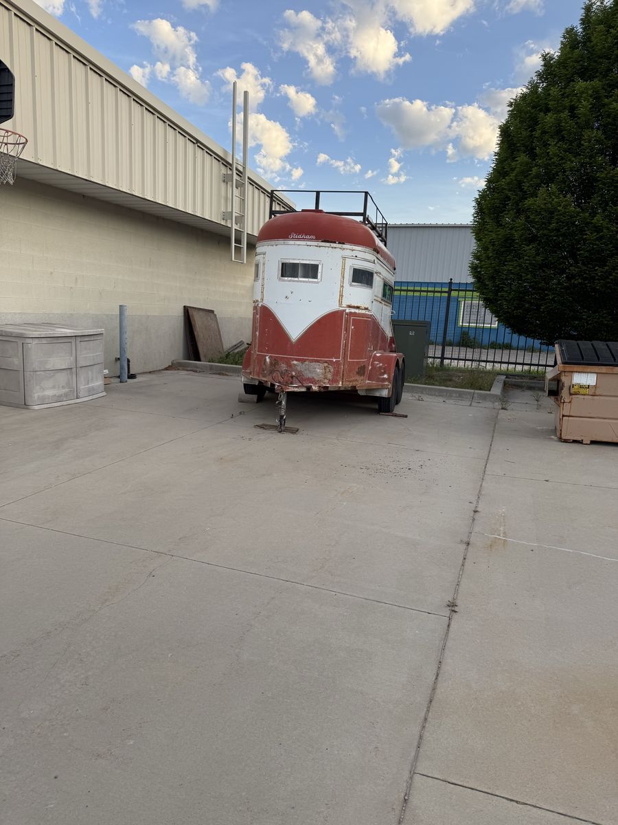 Vintage 1977 Stidham 2 horse trailer