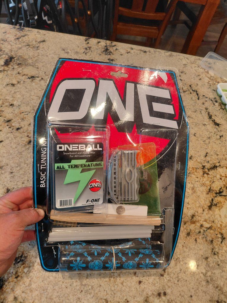 Brand New OneBall ONE MFG Basic Tuning Kit Snowboard Ski All Temperature Wax Edger P-Tex