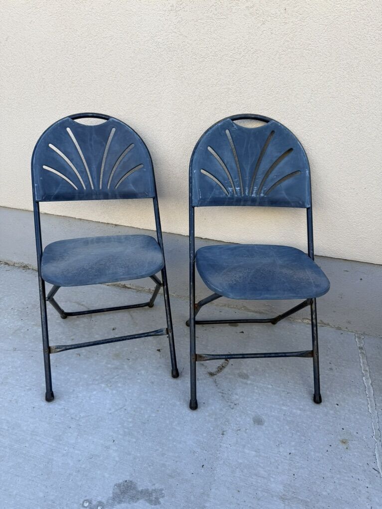 Set Of 2 Folding Blue Chairs