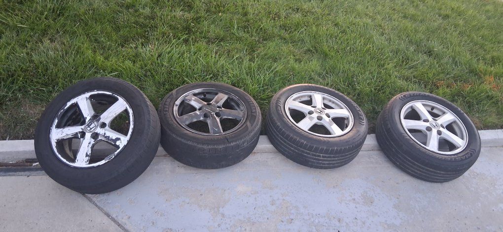 Set of 4 Used Honda 5x114.3 16 inch wheels