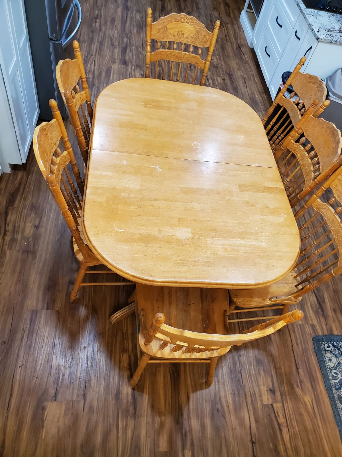 Amazing 8 Chair Classic Solid Wood Pedestal Extendable (60"-84") Dining Room Table