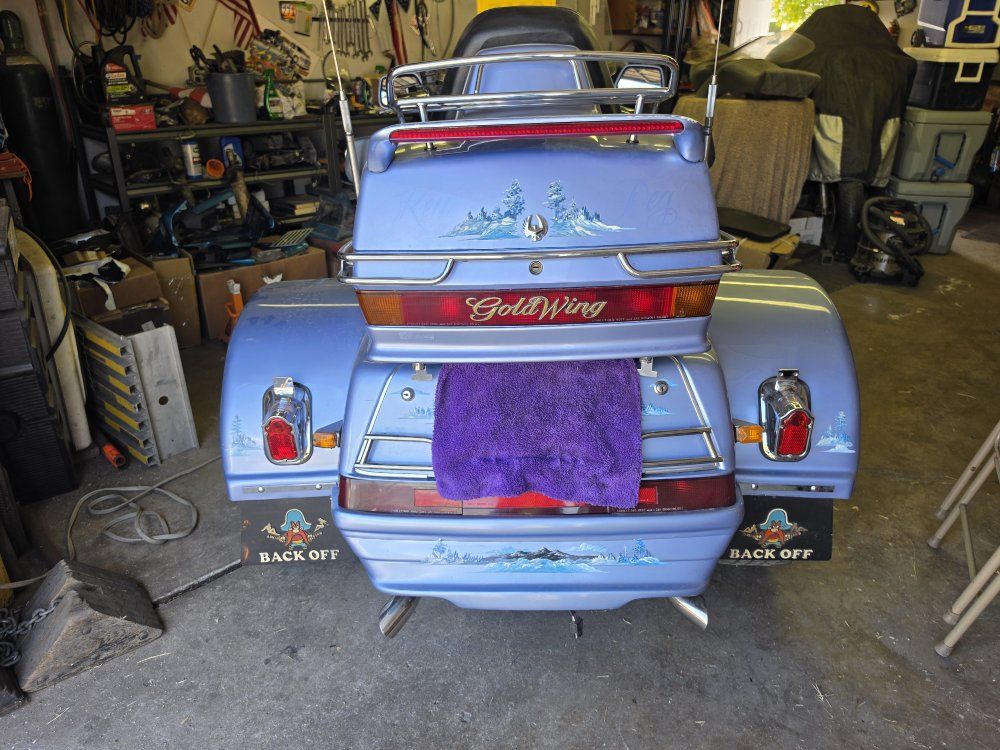 Main image 3