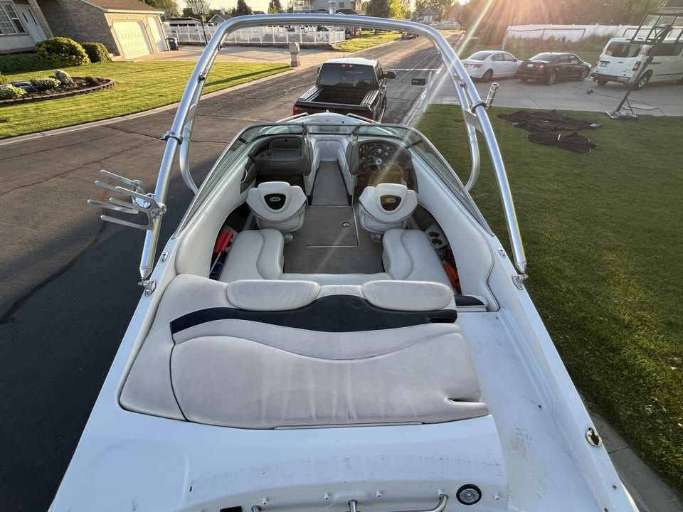 Main image 6