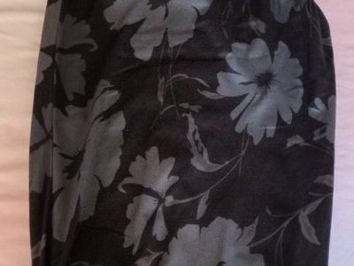 Black Floral Print Jogger Pants - Women's 2XL