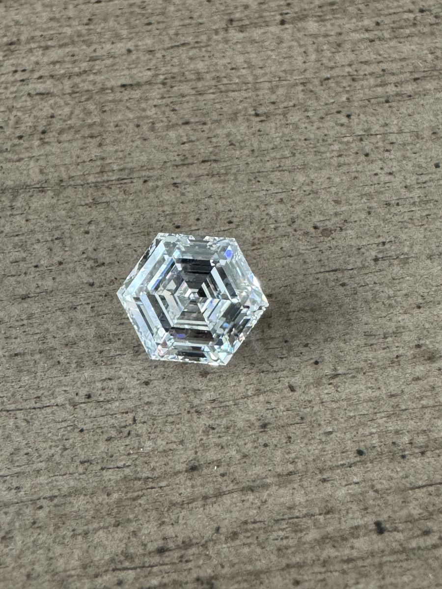 2.76 Carats Hexagon Step Cut Loose Lab Diamond Unique Geometric Faceting. F VVS2