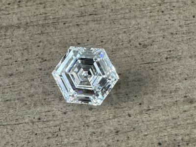 2.76 Carats Hexagon Step Cut Loose Lab Diamond Unique Geometric Faceting. F VVS2