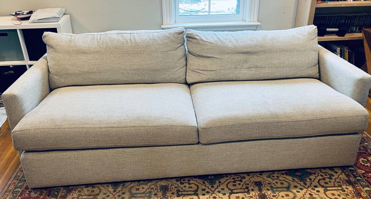Crate & Barrel Lounge Deep Sofa 93"
