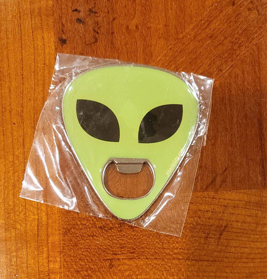 Lot of 28 NEW Classic Green Alien Magnet Bottle Openers, All for $25 or $1 Each