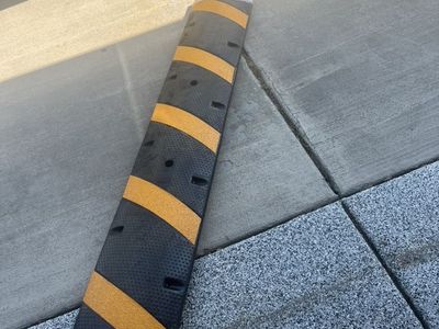 2 Heavy Duty 6 Ft Rubber Speed Bumps