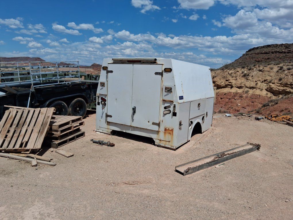Stahl service body 9 ft with large fuel tank inside. Electric pump.